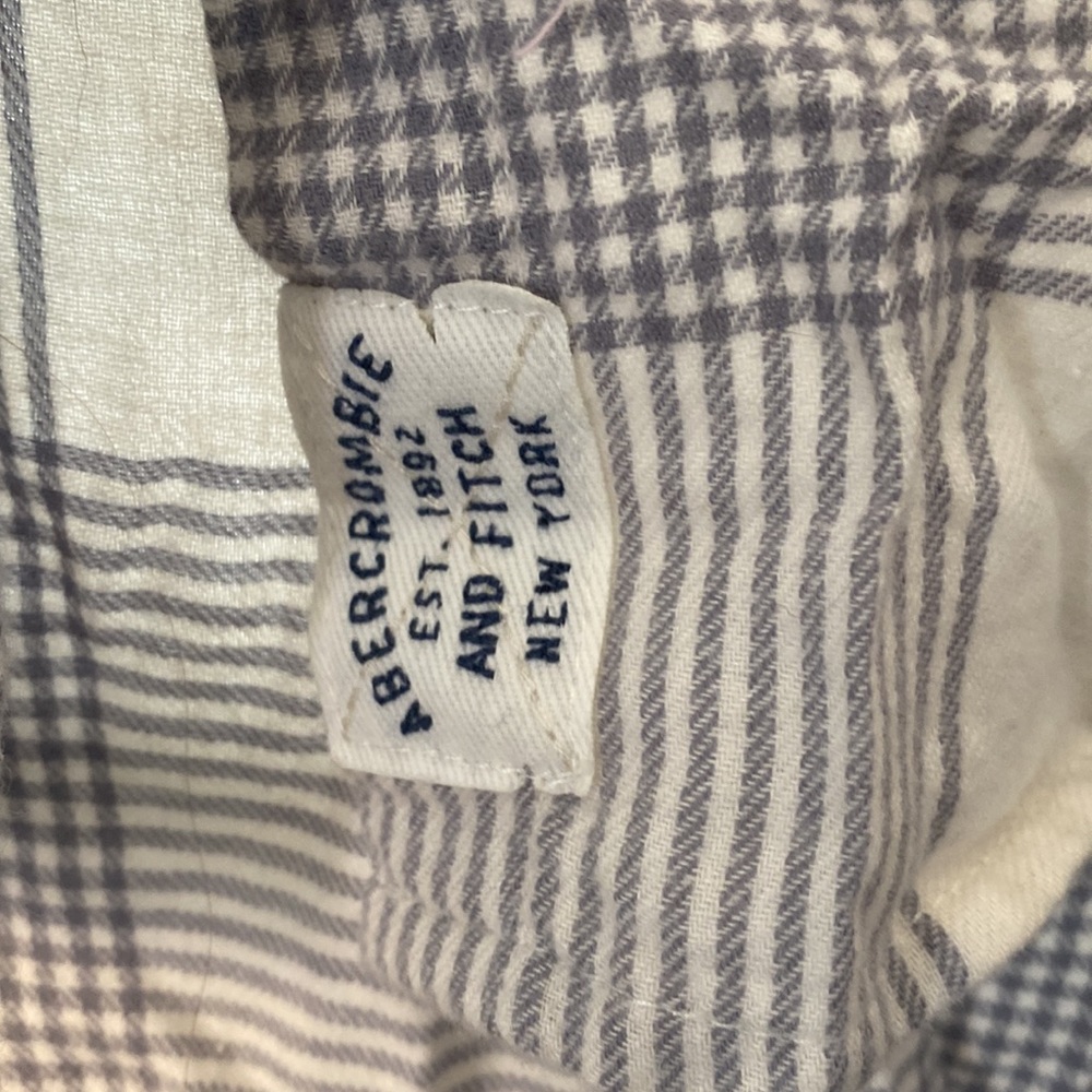 A&F cotton button up - Picture 4 of 8